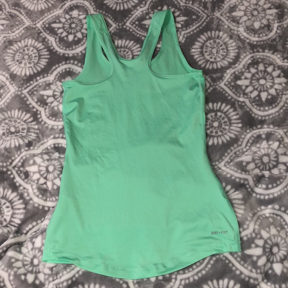 Nike Pro Tank - Picture 3 of 6